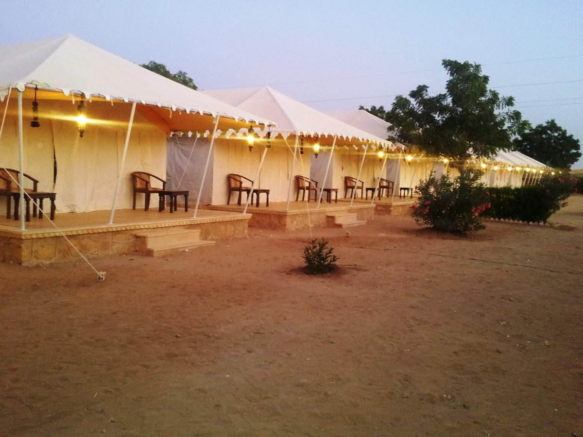 Desert Glamping Hotel Sam Exterior photo